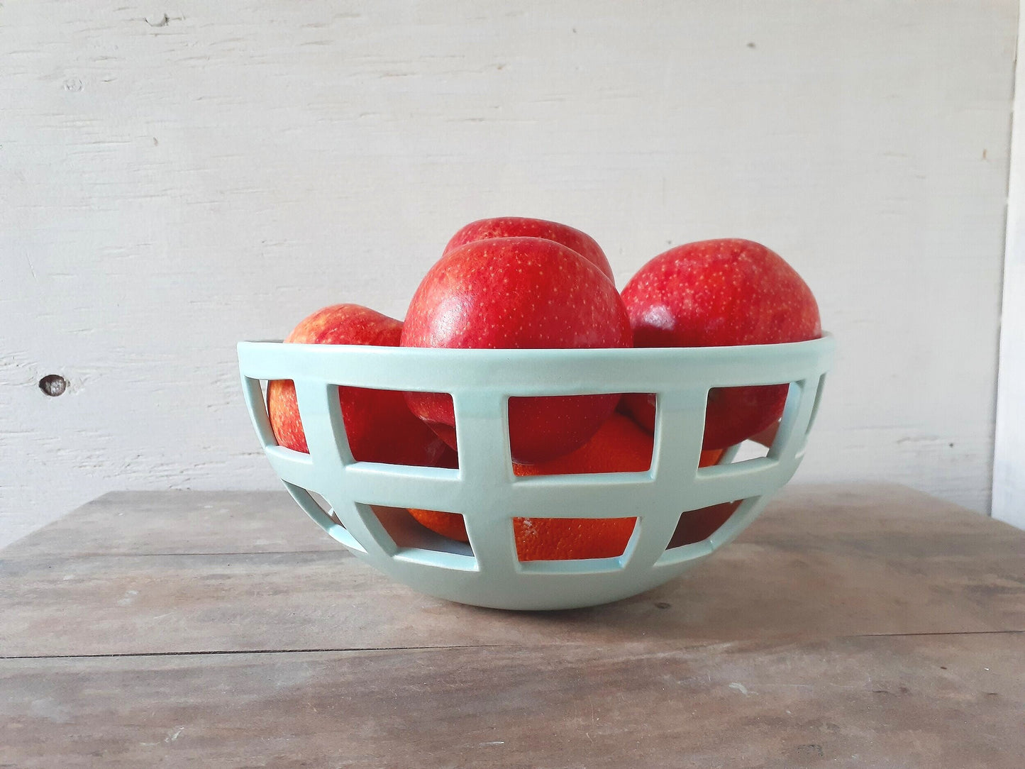 Round Basket Fruit Bowl